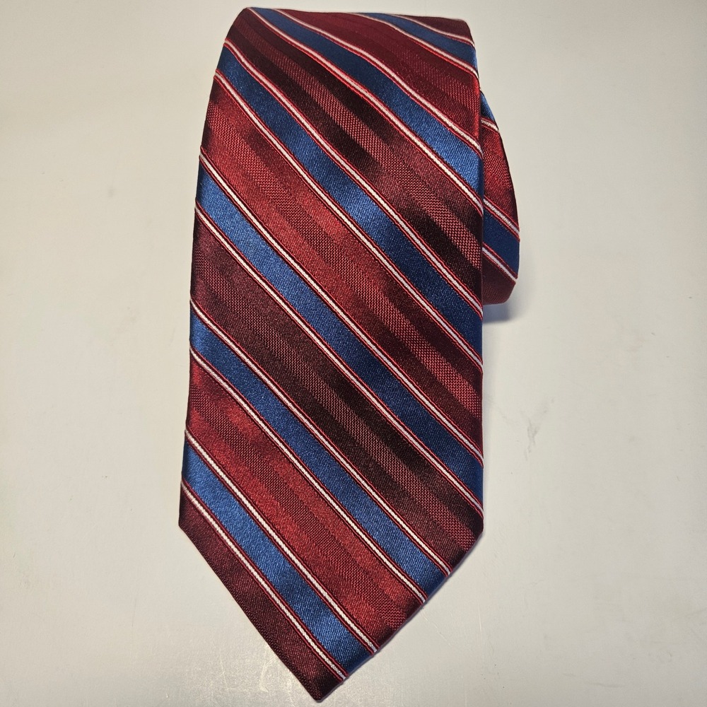 Club Room Mens Silk Necktie Burgundy Red Navy Blue Striped Classic Tie‎